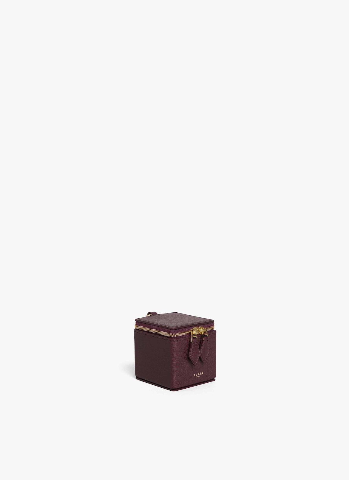 SQUARE COIN PURSE IN GOATSKIN ALAÏA GARNET RED SQUARE COIN PURSE IN GOATSKIN